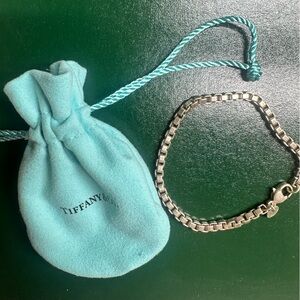 Tiffany & Co. Venetian Box Chain Silver Bracelet with Blue Pouch (used)